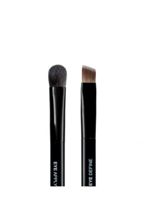 Eye apply & define brush