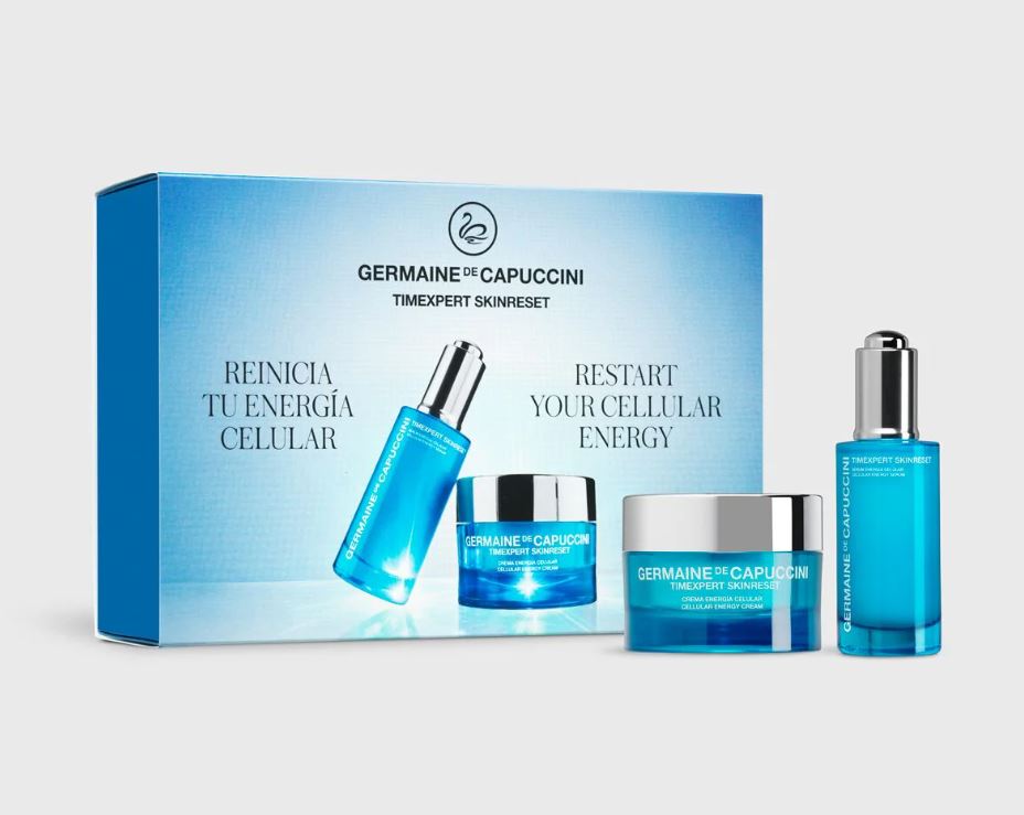 Blauw Germaine de Capuccini Timexpert Skinreset set met een gezicht crème, serum en de productdoos.